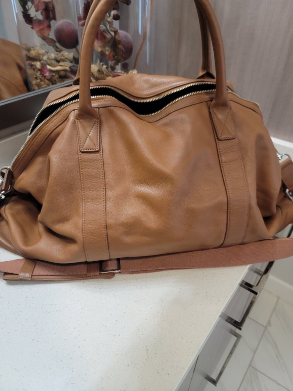 Leatherology Leather Duffel Bag Travel Carry On Brown Bag AMAZING CONDITION